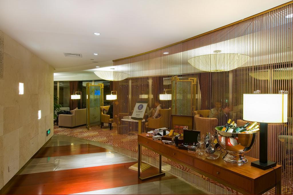 Landison Plaza International Hotel Zhenjiang  Intérieur photo