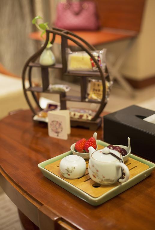 Landison Plaza International Hotel Zhenjiang  Extérieur photo