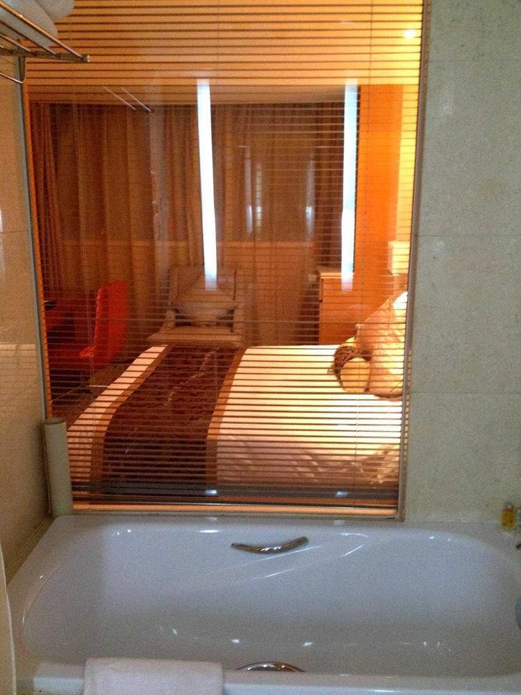 Landison Plaza International Hotel Zhenjiang  Extérieur photo