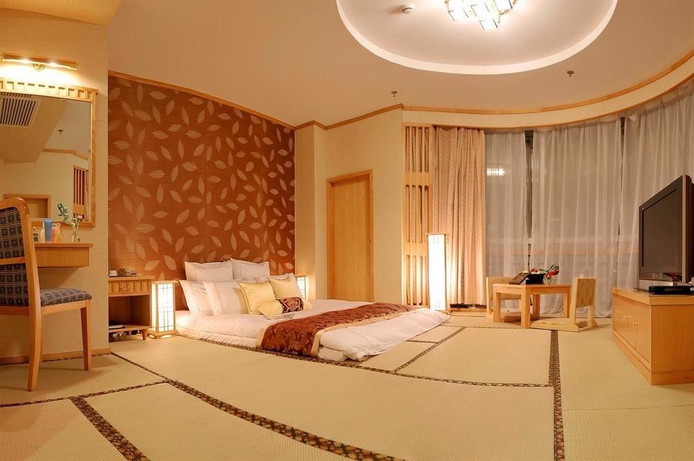 Landison Plaza International Hotel Zhenjiang  Extérieur photo